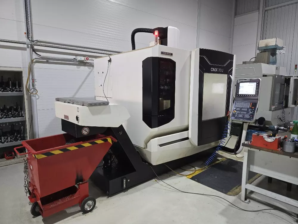 Bearbeitungszentrum DMG MORI CMX 70 U